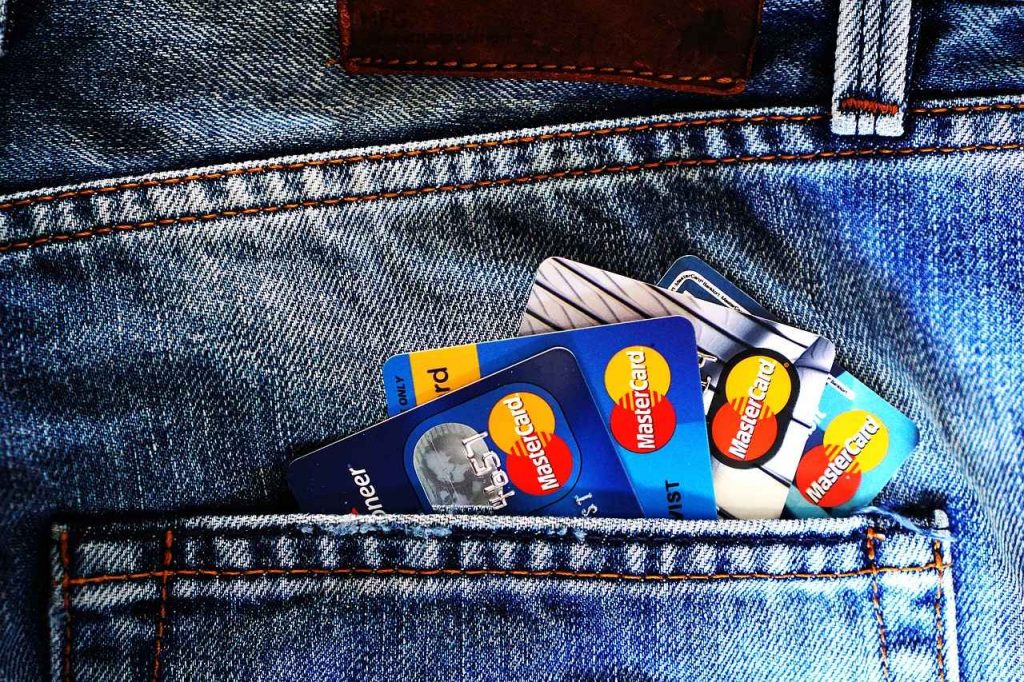 Jak działa karta kredytowa w Polsce